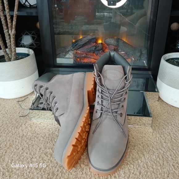 Lugz Gray or Black Convoy Fleece 6-inch Slip Resistant Boots Size 10.5/11 main image 14